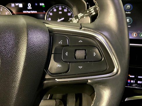 Used 2023 Buick Envision Avenir image 19