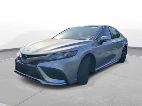 Used 2024 Toyota Camry XSE w/ Driver Assist Package FWD image 2