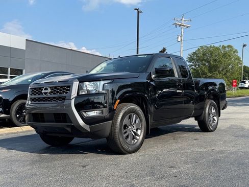 New 2025 Nissan Frontier SV w/ SV Convenience Package image 7