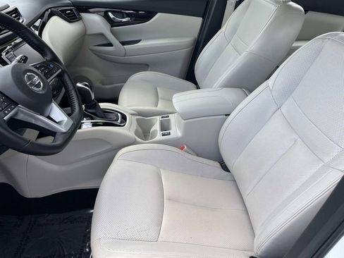 Used 2022 Nissan Rogue Sport SL image 20