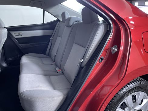 Used 2014 Toyota Corolla LE image 20