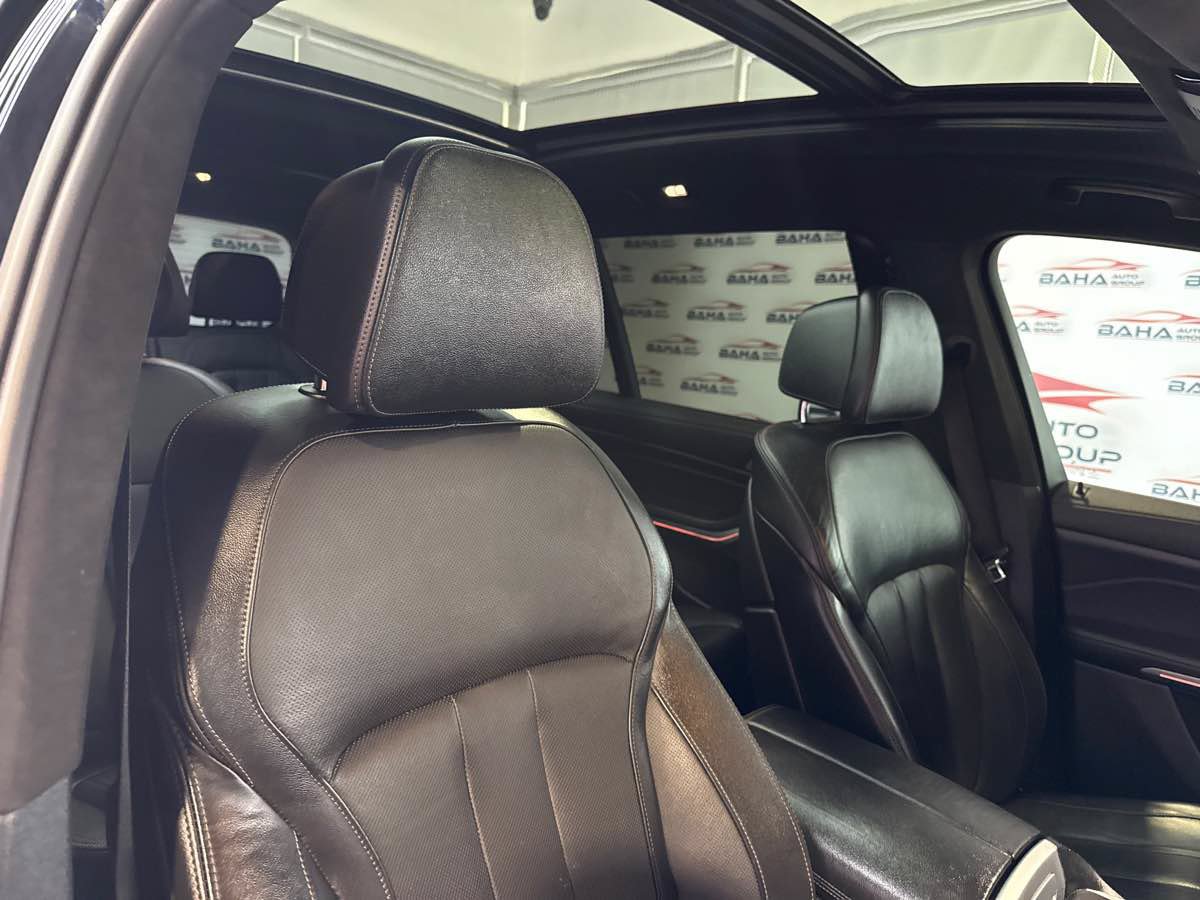 Used 2022 BMW X7 xDrive40i w/ M Sport Package AWD/4WD image 57