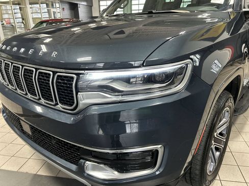 Used 2024 Jeep Wagoneer Series II AWD/4WD image 32