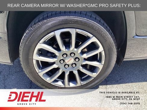 Used 2023 GMC Acadia Denali w/ Denali Ultimate Package AWD/4WD image 9