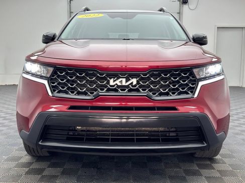 Used 2022 Kia Sorento S w/ Panoramic Sunroof Package AWD/4WD image 13