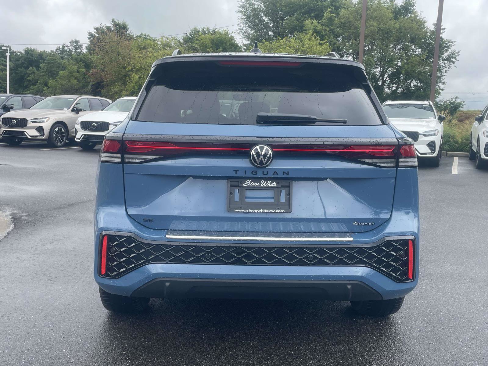 New 2026 Volkswagen Tiguan SE R-Line AWD/4WD image 6