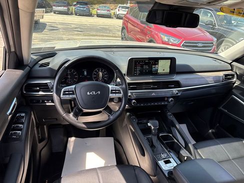 Used 2022 Kia Telluride EX w/ EX Premium Package AWD/4WD image 11