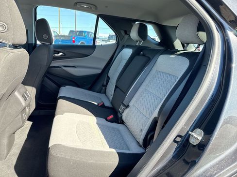 Used 2022 Chevrolet Equinox LS FWD image 23