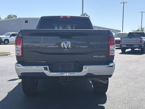 Used 2024 RAM 2500 Tradesman w/ Chrome Appearance Group image 11