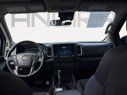 Used 2024 Nissan Frontier SV RWD image 3