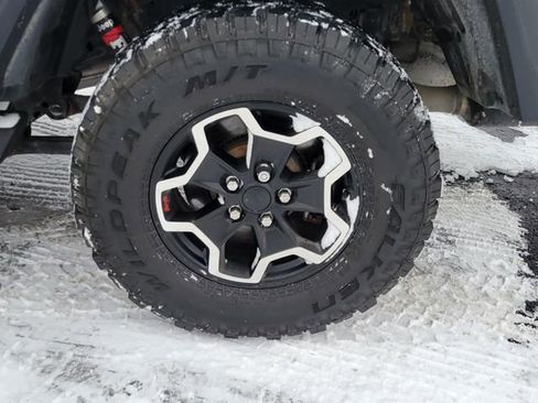 Used 2020 Jeep Gladiator Rubicon w/ Advanced Safety Group image 9