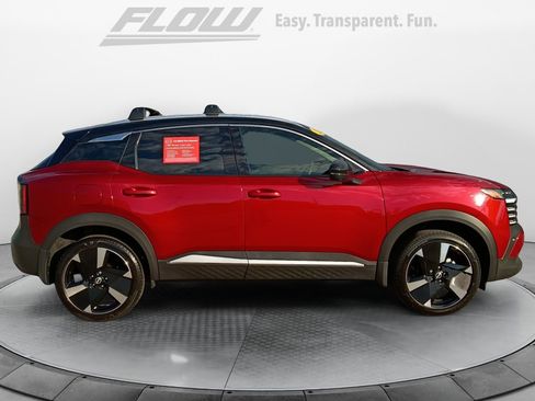 Used 2025 Nissan Kicks SR FWD image 8