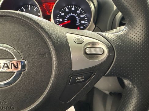Used 2015 Nissan Juke S FWD image 27