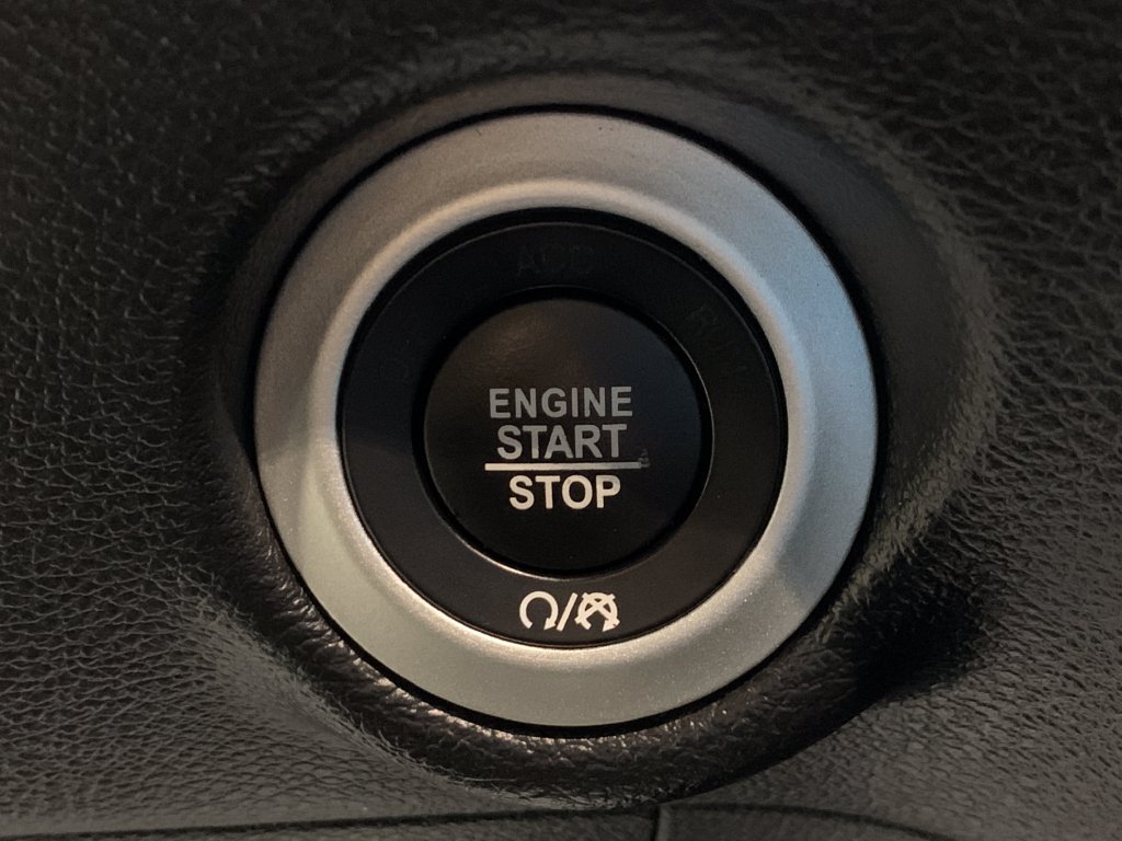 Used 2026 Chrysler Pacifica Select FWD image 27