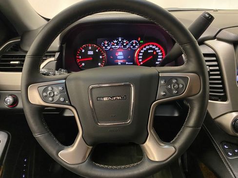 Used 2015 GMC Yukon Denali AWD/4WD image 22