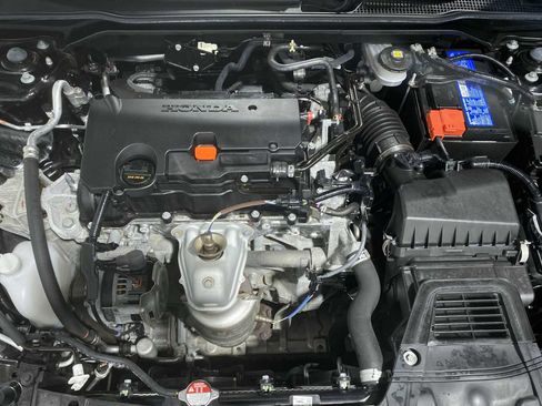 Used 2023 Honda Civic Sport image 9