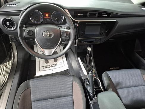 Used 2018 Toyota Corolla L image 10