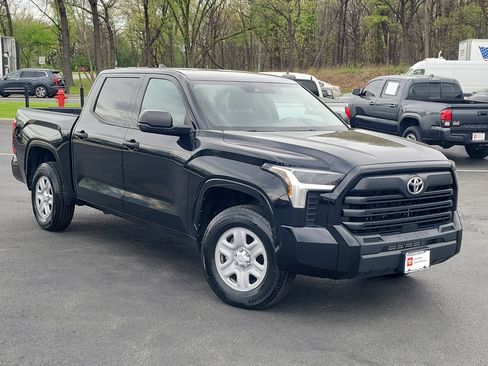 Certified 2022 Toyota Tundra SR w/ SR Tow Package RWD image 31