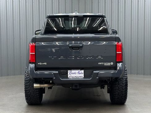 Used 2026 Toyota Tacoma SR5 AWD/4WD image 4