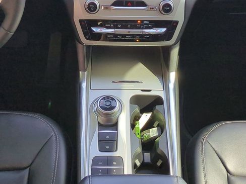 Used 2023 Ford Explorer XLT w/ Equipment Group 202A image 22