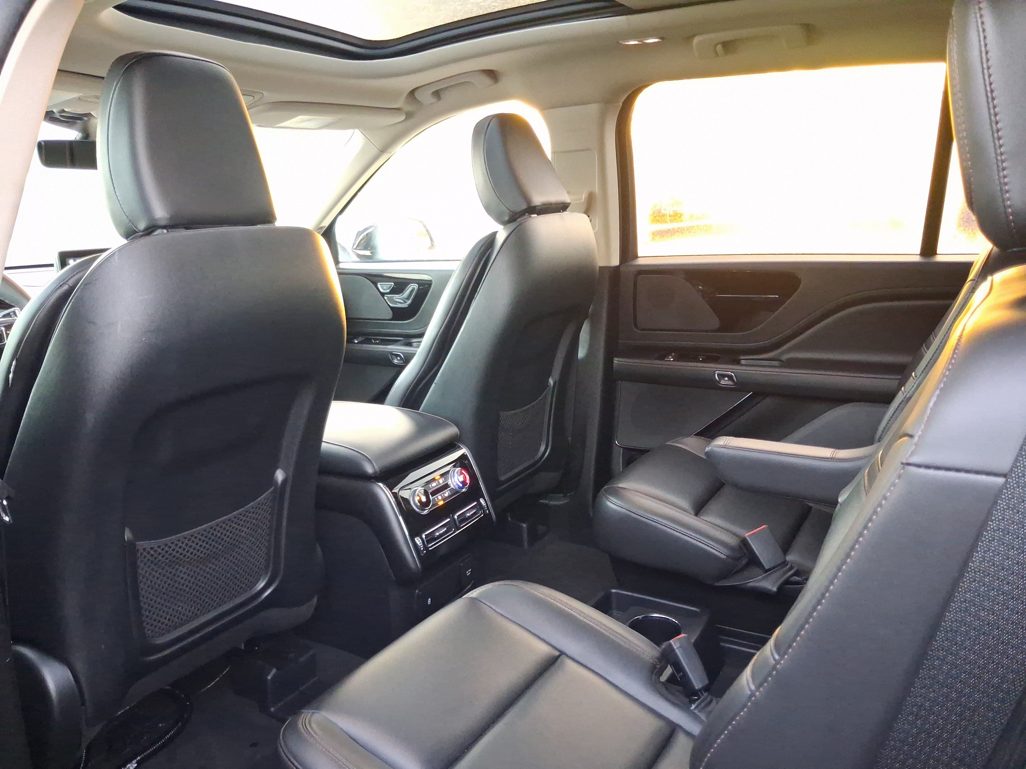 Certified 2023 Lincoln Aviator 2WD w/ Premium Package image 5