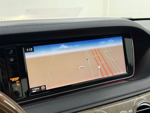 Used 2016 Mercedes-Benz S 550 Sedan image 15