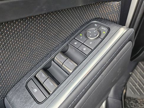 Used 2026 Lexus GX 550 w/ Accessory Package (2T) image 15