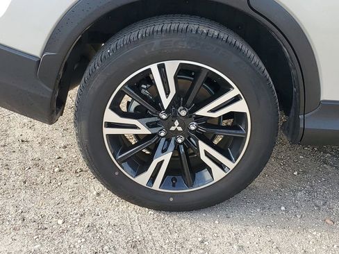 Used 2025 Mitsubishi Eclipse Cross SE image 5