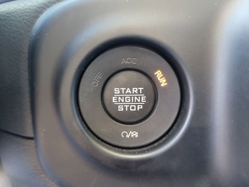 Used 2021 Jeep Wrangler Unlimited Sport image 24