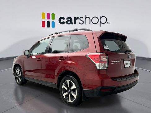 Used 2018 Subaru Forester 2.5i Premium AWD/4WD image 3