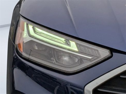 Used 2023 Audi Q5 2.0T Premium w/ Convenience Package image 9