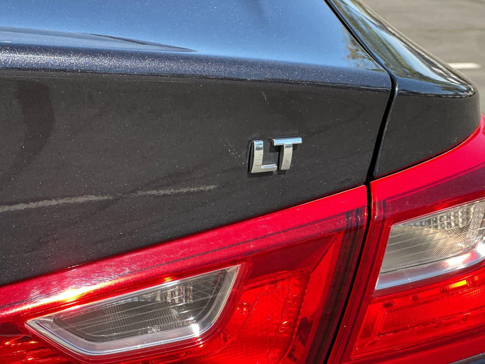 Used 2023 Chevrolet Malibu LT FWD image 27