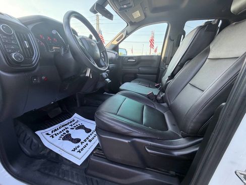 Used 2019 Chevrolet Silverado 1500 W/T w/ WT Convenience Package AWD/4WD image 8