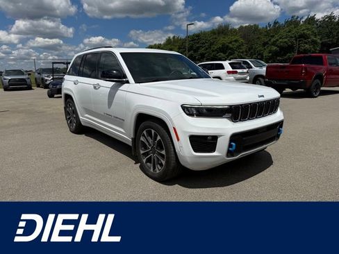 Used 2023 Jeep Grand Cherokee Overland w/ Advanced Protech Group III AWD/4WD image 1