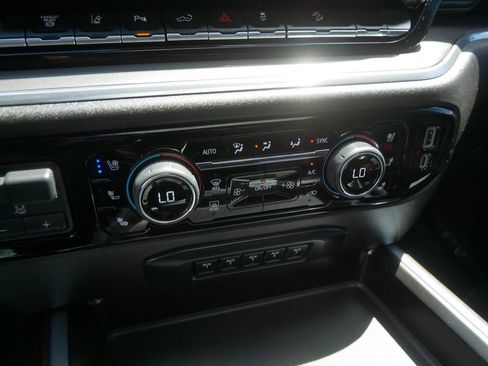 Used 2024 Chevrolet Silverado 3500 High Country w/ High Country Premium Package AWD/4WD image 33