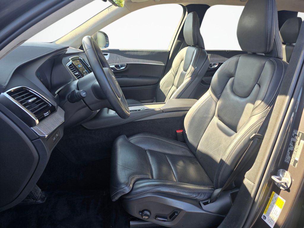 Used 2023 Volvo XC90 T8 Ultimate w/ Lounge Package AWD/4WD image 13