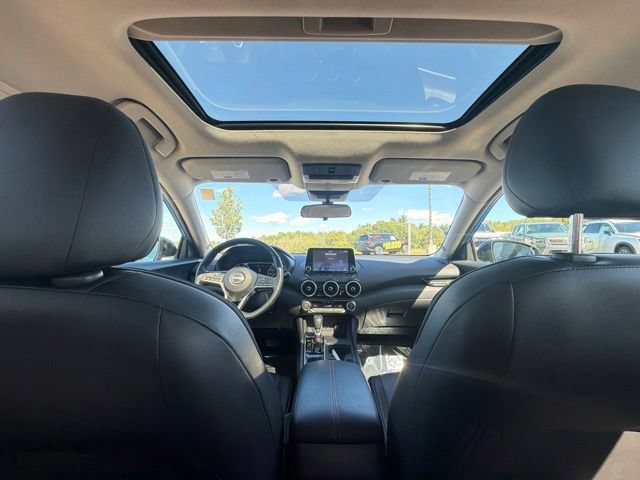 Certified 2024 Nissan Sentra SR w/ SR Premium Package FWD image 38