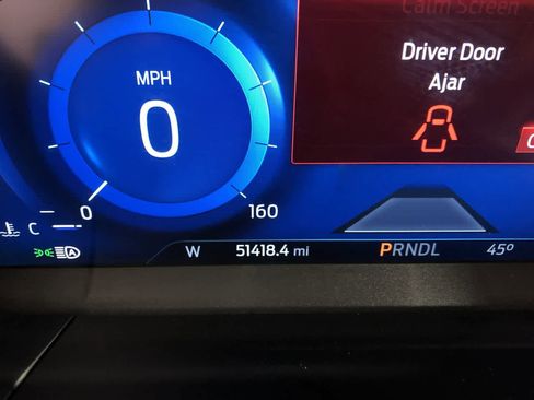 Used 2021 Ford Escape Titanium image 16