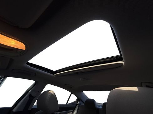 Used 2019 Hyundai Elantra Value Edition FWD image 12