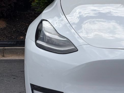 Used 2022 Tesla Model Y Long Range AWD/4WD image 4