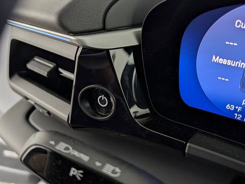 New 2026 Porsche Macan 4 Electric image 36