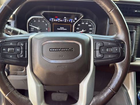 Used 2021 GMC Yukon Denali w/ Denali Premium Package AWD/4WD image 14