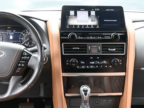 Used 2023 INFINITI QX80 Sensory w/ All-Season Package image 16