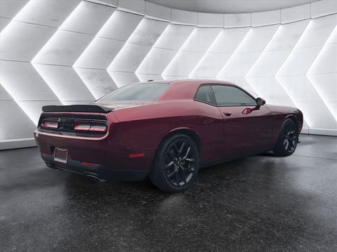 Used 2021 Dodge Challenger R/T w/ Blacktop Package image 5