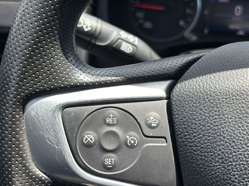 Used 2023 GMC Terrain SLE FWD image 23