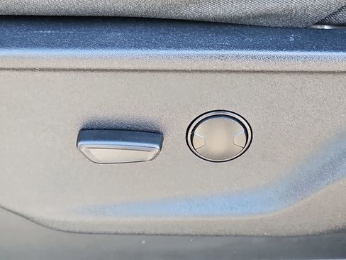 Used 2023 Ford F150 XLT image 18