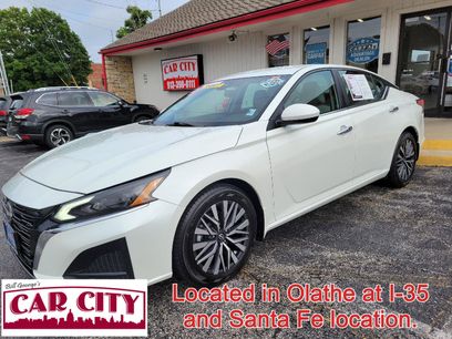 Used 2023 Nissan Altima 2.5 SV
