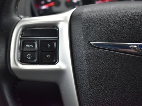 Used 2013 Chrysler 200 Touring FWD image 11