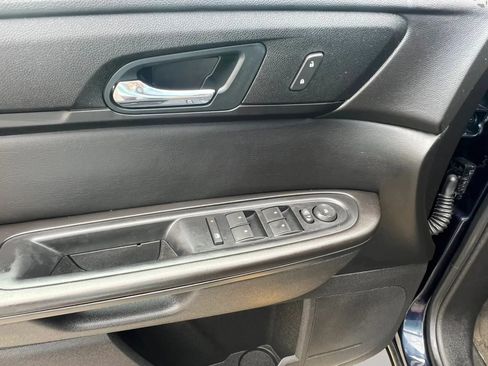 Used 2016 GMC Acadia SLE AWD/4WD image 14