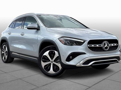 Certified 2025 Mercedes-Benz GLA 250 image 2